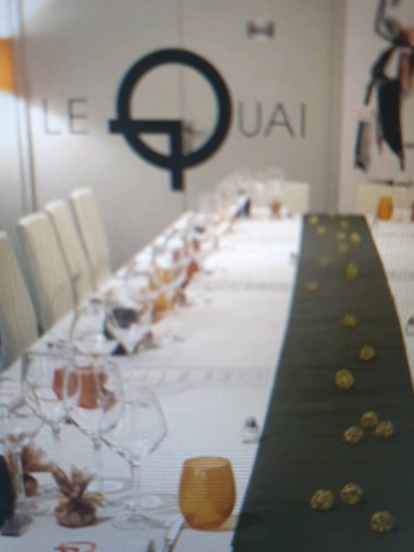 Trouver un restaurant qui propose une cuisine bistronomique  à Miribel proche du canal Le Quai